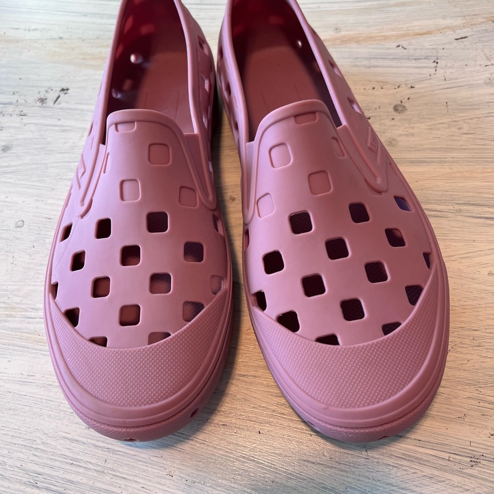 Slide on TRK shoe